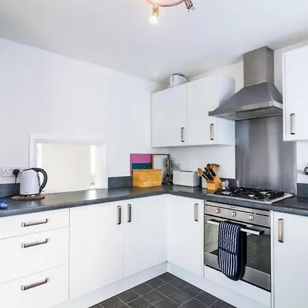 Merope Rocks Cornwall Chalet
